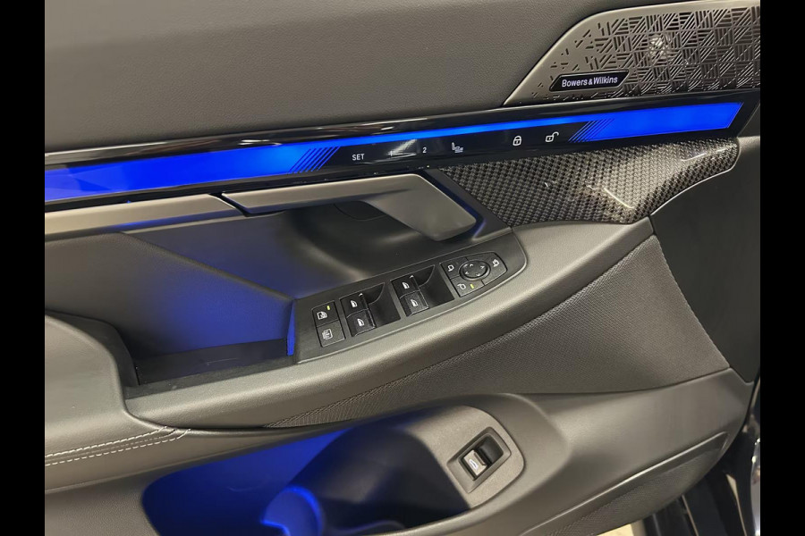 BMW 5 Serie M5 M Carbon|M Drivers Package|M Drive Professional|Driving + Parking Assistant Professional|Alcantara BMW 5 Serie M5 M Carbon|M Drivers Package|M Drive Professional|Driving + Parking Assistant Professional|Alcantara