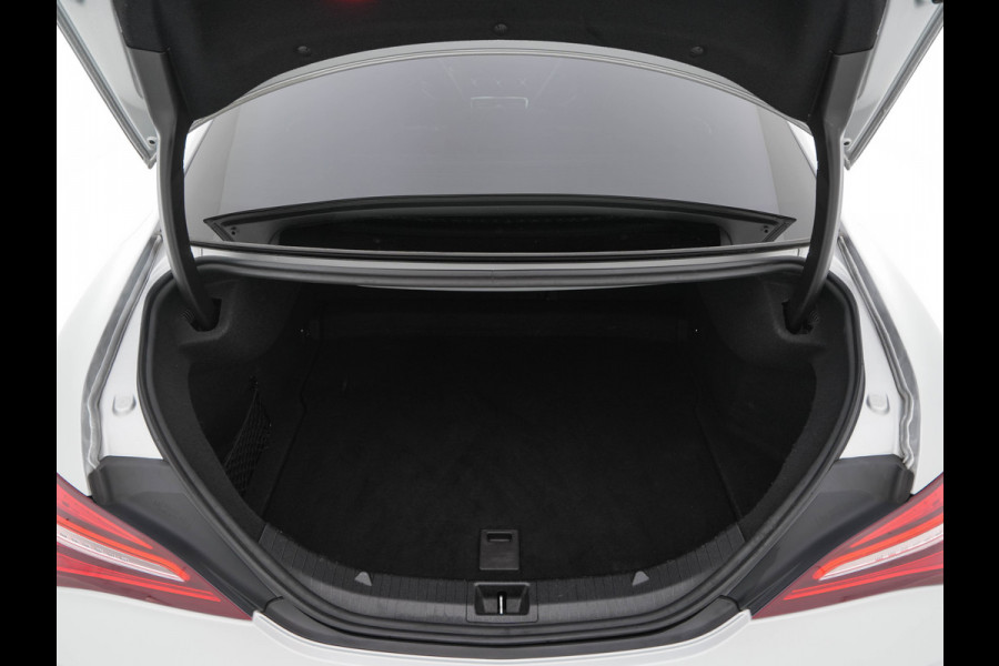 Mercedes-Benz CLA-Klasse AMG 45 4MATIC Ambition Aut. *PANO | AMG-AERO-PACK | RECARO-SPORTSEATS | MICROFIBRE | FULL-LED | MEMORY-PACK | HARMAN/KARDON-SURROUD | KEYLESS | HEATED-SEATS | NAVI-FULLMAP | SHIFT-PADDLES | 19''ALU*