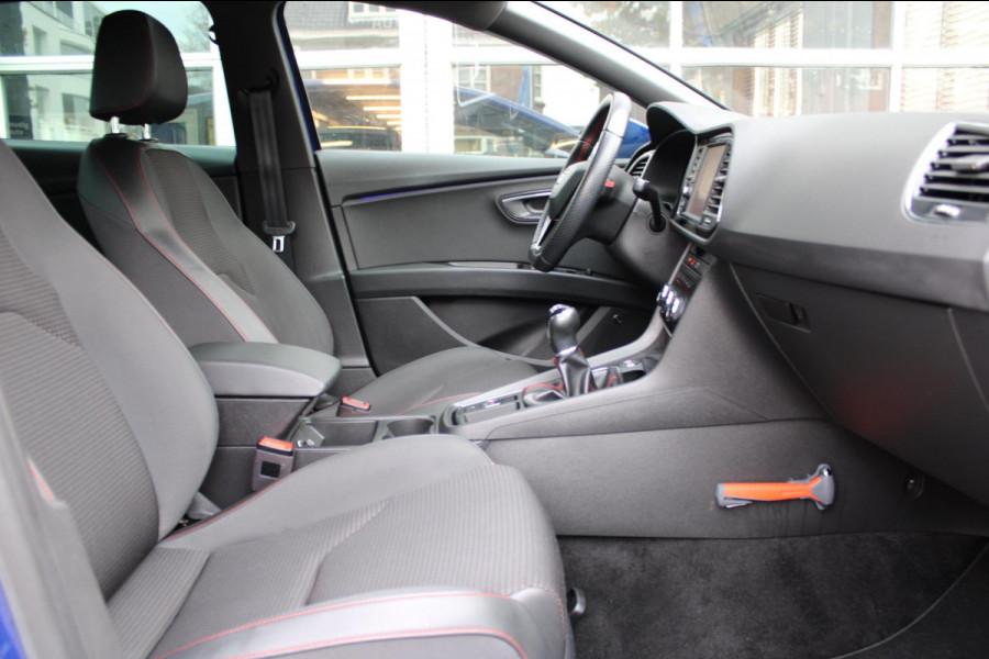 Seat Leon 1.0 TSI FR Ultimate Edition Camera CarPlay Navi Nap Seat Leon 1.0 TSI FR Ultimate Edition Camera CarPlay Navi Nap