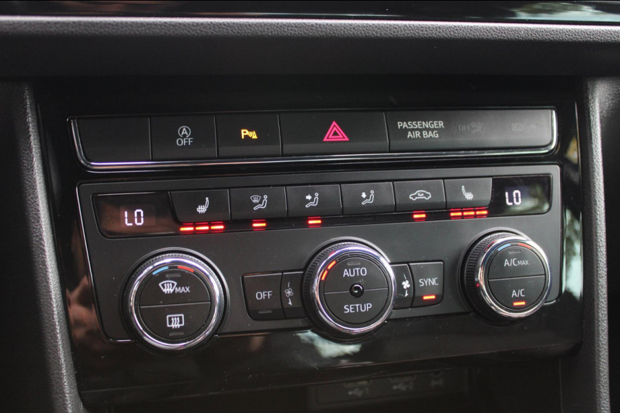 Seat Leon 1.0 TSI FR Ultimate Edition Camera CarPlay Navi Nap Seat Leon 1.0 TSI FR Ultimate Edition Camera CarPlay Navi Nap