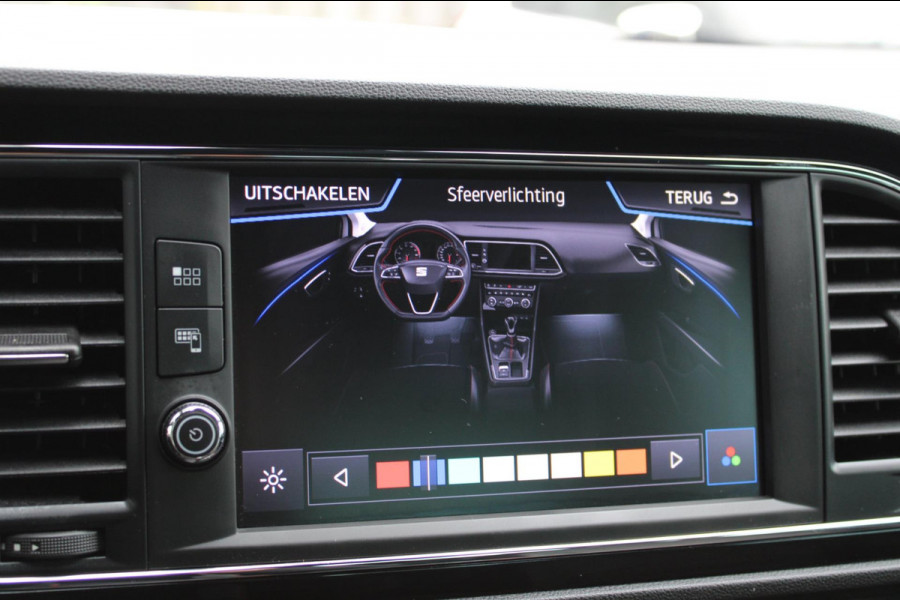 Seat Leon 1.0 TSI FR Ultimate Edition Camera CarPlay Navi Nap Seat Leon 1.0 TSI FR Ultimate Edition Camera CarPlay Navi Nap