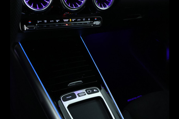 Mercedes-Benz GLA 250 e AMG Plug-In Hybride Edition AMG Line | Night Pakket | Distronic | 360° Camera | AC en DC Laden | MultiBeam Koplampen | Stuur en Stoeverwarming. Inclusief 24 maanden Mercedes-Benz Certified garantie voor Europa.