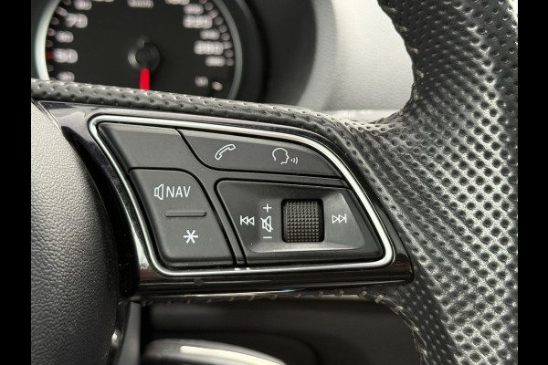 Audi A3 Limousine 35 TFSI CoD Sport S Line Edition | S-Line | Panoramadak | Draadloze telefoonlader