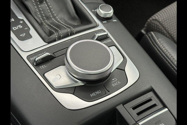 Audi A3 Limousine 35 TFSI CoD Sport S Line Edition | S-Line | Panoramadak | Draadloze telefoonlader