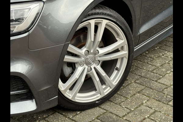 Audi A3 Limousine 35 TFSI CoD Sport S Line Edition | S-Line | Panoramadak | Draadloze telefoonlader