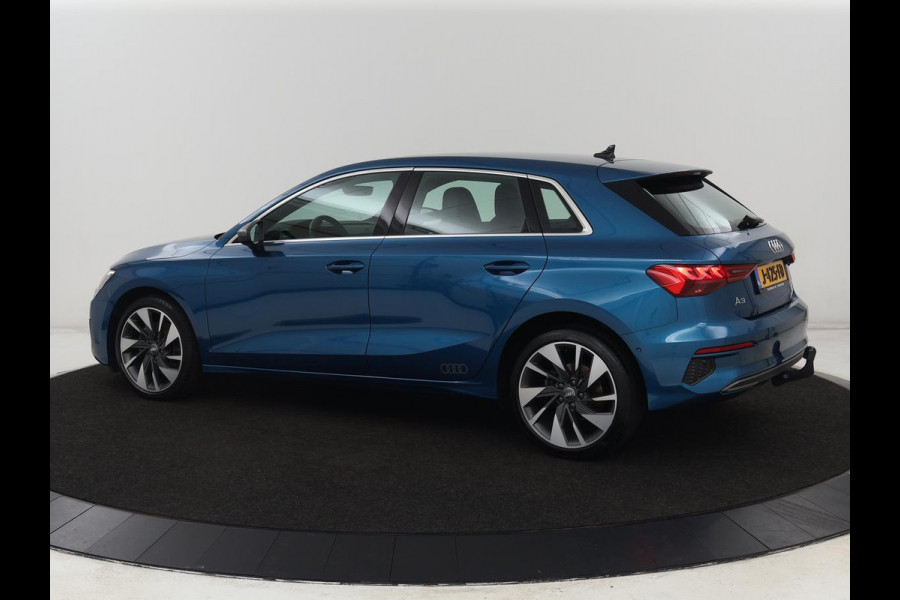Audi A3 35 TFSI Edition One | Trekhaak | Park Assist | Matrix LED | Carplay | Adaptive cruise | Sportstoelen | Virtual Cockpit | Navigatie | Half leder | Climate control | Bluetooth