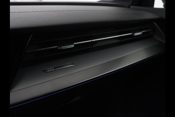 Audi A3 35 TFSI Edition One | Trekhaak | Park Assist | Matrix LED | Carplay | Adaptive cruise | Sportstoelen | Virtual Cockpit | Navigatie | Half leder | Climate control | Bluetooth