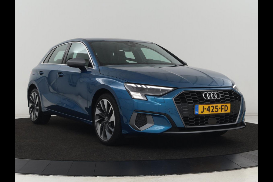Audi A3 35 TFSI Edition One | Trekhaak | Park Assist | Matrix LED | Carplay | Adaptive cruise | Sportstoelen | Virtual Cockpit | Navigatie | Half leder | Climate control | Bluetooth