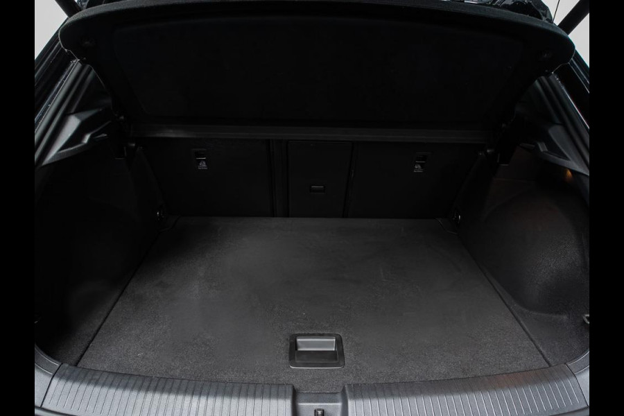 Volkswagen T-Roc 1.5 TSI 3 x R-Line Business+ | Massage | Black Style
