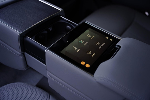 Land Rover Range Rover P615 SV VERKOCHT Land Rover Range Rover P615 SV VERKOCHT