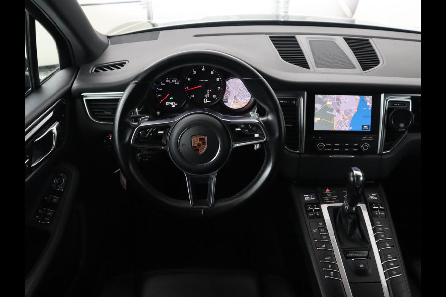 Porsche Macan 2.0 | GTS Pack | Panoramadak | Bose | Carplay | Camera | 18 voudige sportstoelen | Stoelverwarming | Trekhaak | Navigatie | Leder | Memory | DAB+ | 21'' Turbo velgen Porsche Macan 2.0 | GTS Pack | Panoramadak | Bose | Carplay | Camera | 18 voudige sportstoelen | Stoelverwarming | Trekhaak | Navigatie | Leder | Memory | DAB+ | 21'' Turbo velgen