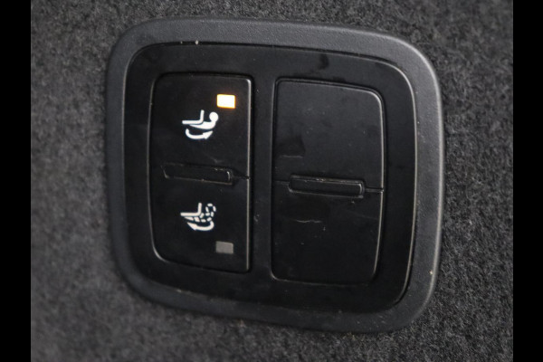 Porsche Macan 2.0 | GTS Pack | Panoramadak | Bose | Carplay | Camera | 18 voudige sportstoelen | Stoelverwarming | Trekhaak | Navigatie | Leder | Memory | DAB+ | 21'' Turbo velgen Porsche Macan 2.0 | GTS Pack | Panoramadak | Bose | Carplay | Camera | 18 voudige sportstoelen | Stoelverwarming | Trekhaak | Navigatie | Leder | Memory | DAB+ | 21'' Turbo velgen