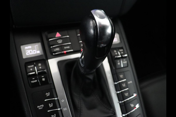 Porsche Macan 2.0 | GTS Pack | Panoramadak | Bose | Carplay | Camera | 18 voudige sportstoelen | Stoelverwarming | Trekhaak | Navigatie | Leder | Memory | DAB+ | 21'' Turbo velgen Porsche Macan 2.0 | GTS Pack | Panoramadak | Bose | Carplay | Camera | 18 voudige sportstoelen | Stoelverwarming | Trekhaak | Navigatie | Leder | Memory | DAB+ | 21'' Turbo velgen