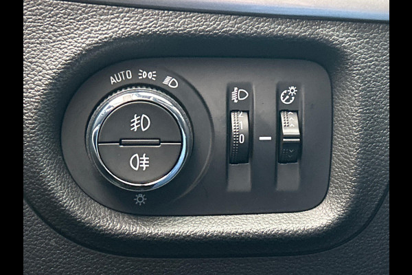 Opel Astra Sports Tourer 1.2 Edition 2020 * Origineel Nederlands * Camera Climate Navigatie Lane assist Opel Astra Sports Tourer 1.2 Edition 2020 * Origineel Nederlands * Camera Climate Navigatie Lane assist