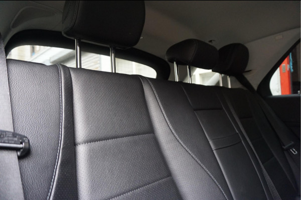 Mercedes-Benz GLE 350 e 4MATIC AMG Line NIGHT pakket | Trekhaak | Mercedes onderhouden | Adaptieve cruise + Lane departure | Sfeerverlichting | Mercedes-Benz GLE 350 e 4MATIC AMG Line NIGHT pakket | Trekhaak | Mercedes onderhouden | Adaptieve cruise + Lane departure | Sfeerverlichting |