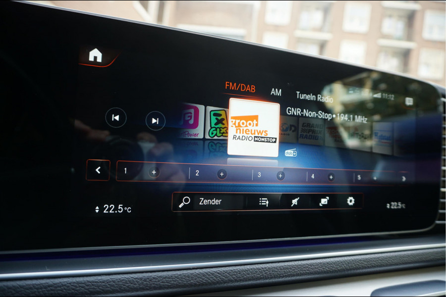 Mercedes-Benz GLE 350 e 4MATIC AMG Line NIGHT pakket | Trekhaak | Mercedes onderhouden | Adaptieve cruise + Lane departure | Sfeerverlichting | Mercedes-Benz GLE 350 e 4MATIC AMG Line NIGHT pakket | Trekhaak | Mercedes onderhouden | Adaptieve cruise + Lane departure | Sfeerverlichting |