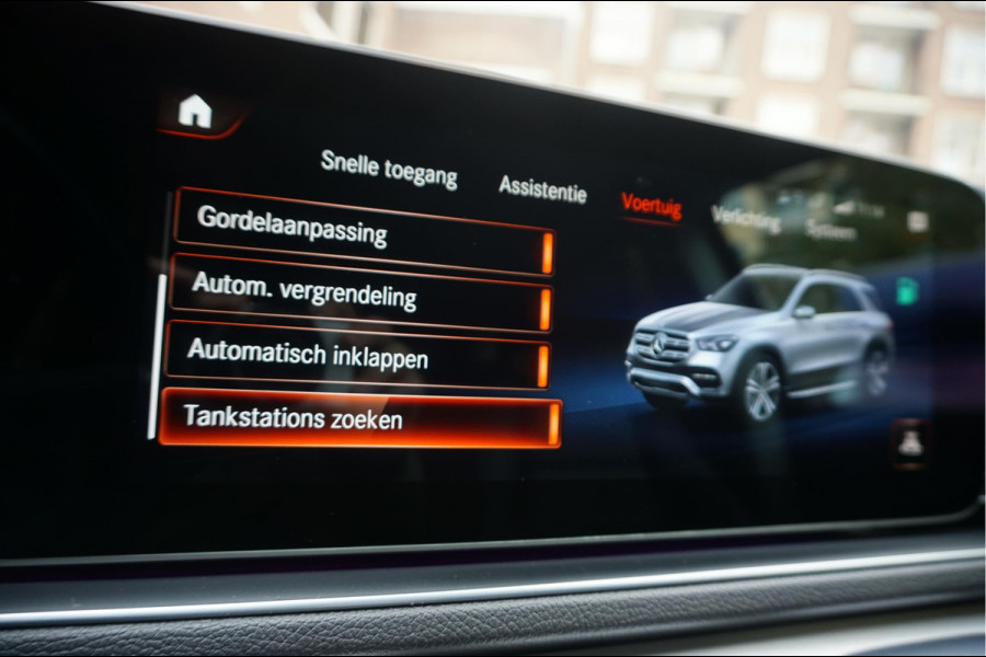 Mercedes-Benz GLE 350 e 4MATIC AMG Line NIGHT pakket | Trekhaak | Mercedes onderhouden | Adaptieve cruise + Lane departure | Sfeerverlichting | Mercedes-Benz GLE 350 e 4MATIC AMG Line NIGHT pakket | Trekhaak | Mercedes onderhouden | Adaptieve cruise + Lane departure | Sfeerverlichting |