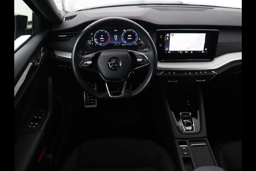Škoda Octavia 1.0 e-TSI Sport | Carplay | Sfeerverlichting | Sportstoelen | Navigatie | Parkeerhulp | Climate control | Cruise control Škoda Octavia 1.0 e-TSI Sport | Carplay | Sfeerverlichting | Sportstoelen | Navigatie | Parkeerhulp | Climate control | Cruise control