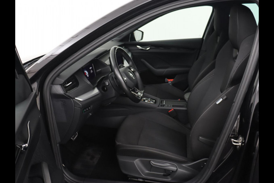 Škoda Octavia 1.0 e-TSI Sport | Carplay | Sfeerverlichting | Sportstoelen | Navigatie | Parkeerhulp | Climate control | Cruise control Škoda Octavia 1.0 e-TSI Sport | Carplay | Sfeerverlichting | Sportstoelen | Navigatie | Parkeerhulp | Climate control | Cruise control
