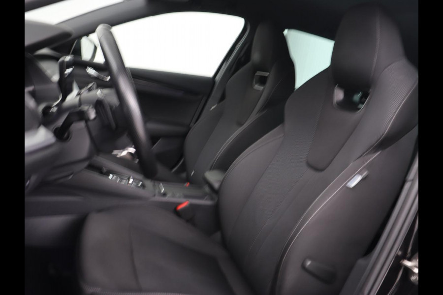 Škoda Octavia 1.0 e-TSI Sport | Carplay | Sfeerverlichting | Sportstoelen | Navigatie | Parkeerhulp | Climate control | Cruise control Škoda Octavia 1.0 e-TSI Sport | Carplay | Sfeerverlichting | Sportstoelen | Navigatie | Parkeerhulp | Climate control | Cruise control