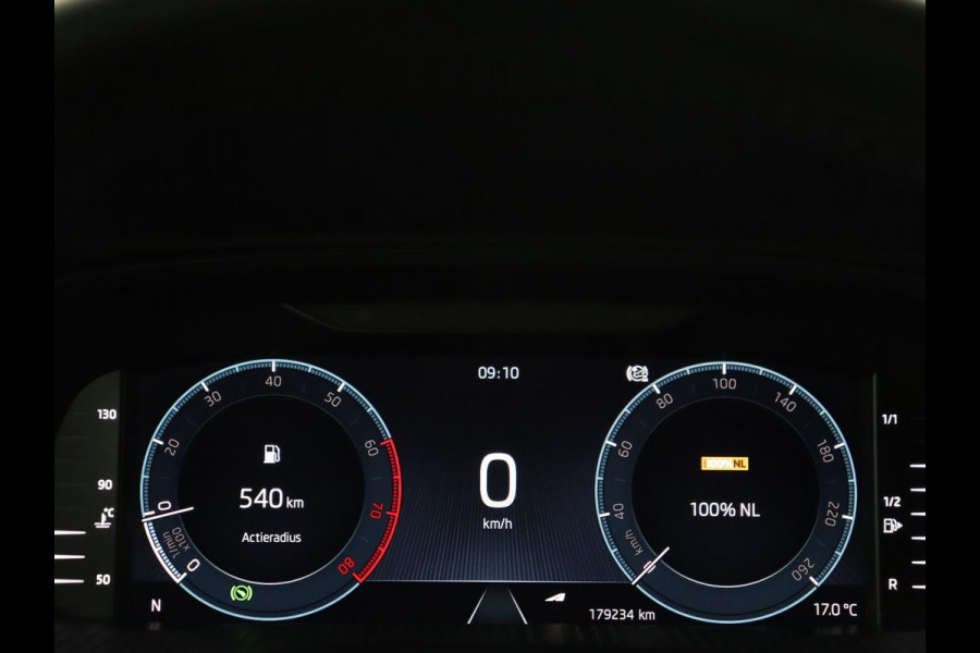 Škoda Octavia 1.0 e-TSI Sport | Carplay | Sfeerverlichting | Sportstoelen | Navigatie | Parkeerhulp | Climate control | Cruise control Škoda Octavia 1.0 e-TSI Sport | Carplay | Sfeerverlichting | Sportstoelen | Navigatie | Parkeerhulp | Climate control | Cruise control