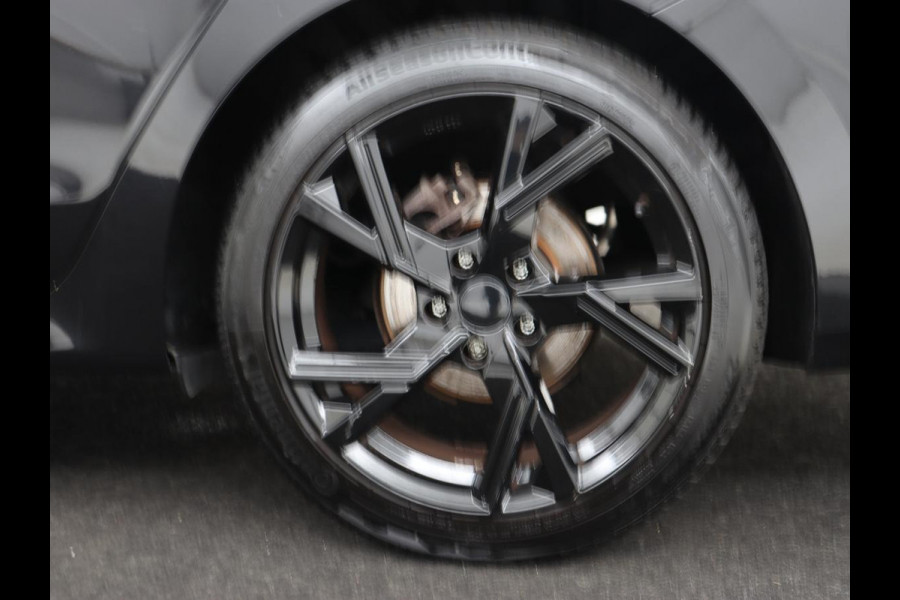 Škoda Octavia 1.0 e-TSI Sport | Carplay | Sfeerverlichting | Sportstoelen | Navigatie | Parkeerhulp | Climate control | Cruise control Škoda Octavia 1.0 e-TSI Sport | Carplay | Sfeerverlichting | Sportstoelen | Navigatie | Parkeerhulp | Climate control | Cruise control