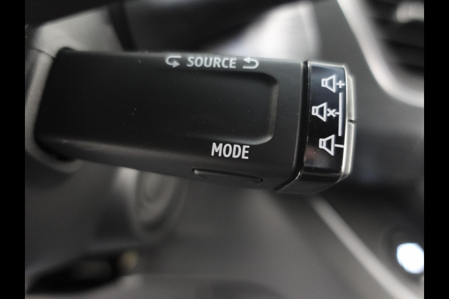 Renault Trafic 2.0 Blue dC1 150 EDC T29 L2H1 Extra DC Automaat Trekhaak Navigatie Camera Renault Trafic 2.0 Blue dC1 150 EDC T29 L2H1 Extra DC Automaat Trekhaak Navigatie Camera