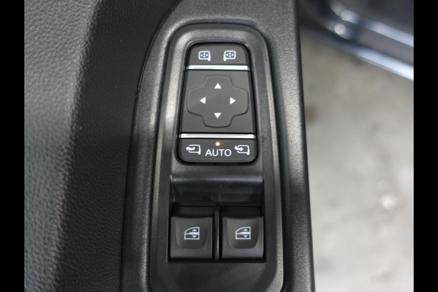 Renault Trafic 2.0 Blue dC1 150 EDC T29 L2H1 Extra DC Automaat Trekhaak Navigatie Camera Renault Trafic 2.0 Blue dC1 150 EDC T29 L2H1 Extra DC Automaat Trekhaak Navigatie Camera