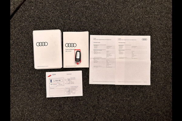 Audi Q4 e-tron 35 Launch edition Advanced 55 kWh * SOG 93% Origineel Nederlands * Leder Stoelverwarming Carplay Keyless