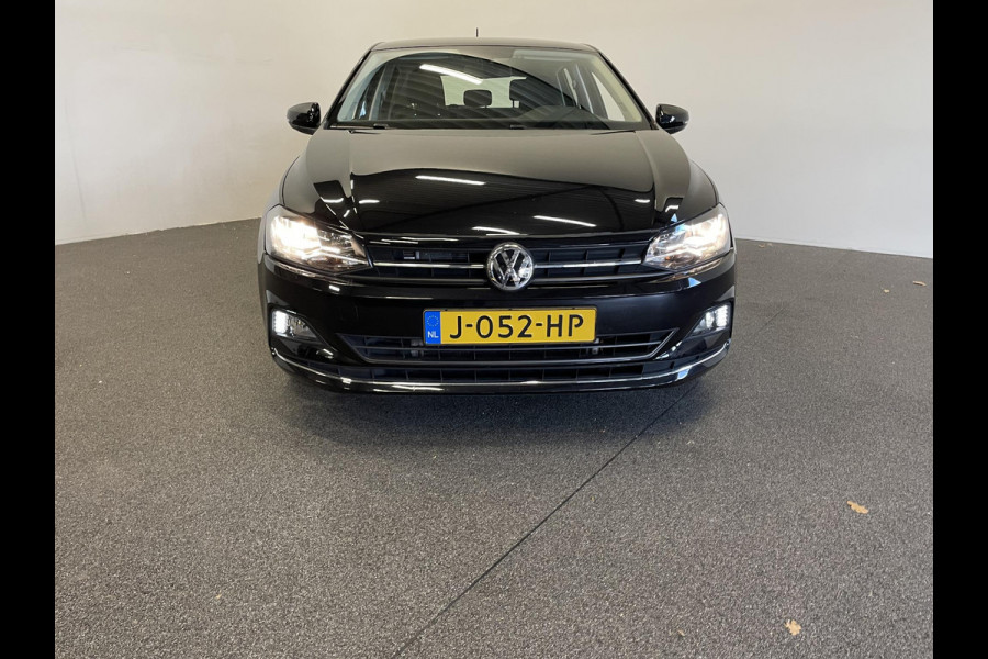 Volkswagen Polo 1.0 TSI Highline Navigatie Apple Carplay/Android Auto Adaptieve Cruise Control Lichtmetalen velgen Climate Control