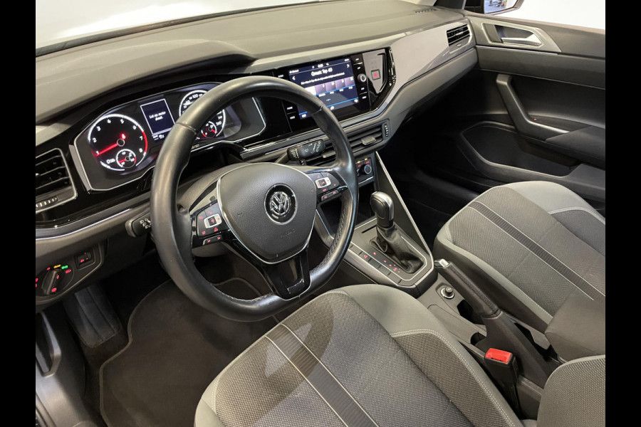 Volkswagen Polo 1.0 TSI Highline Navigatie Apple Carplay/Android Auto Adaptieve Cruise Control Lichtmetalen velgen Climate Control