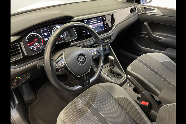 Volkswagen Polo 1.0 TSI Highline Navigatie Apple Carplay/Android Auto Adaptieve Cruise Control Lichtmetalen velgen Climate Control