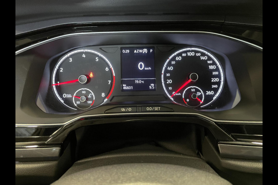 Volkswagen Polo 1.0 TSI Highline Navigatie Apple Carplay/Android Auto Adaptieve Cruise Control Lichtmetalen velgen Climate Control