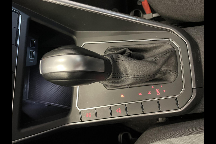 Volkswagen Polo 1.0 TSI Highline Navigatie Apple Carplay/Android Auto Adaptieve Cruise Control Lichtmetalen velgen Climate Control