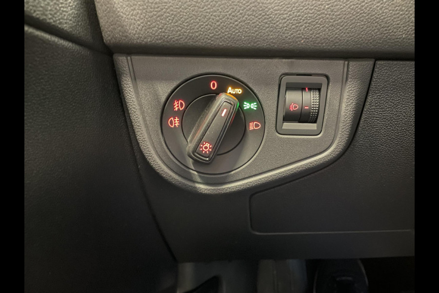 Volkswagen Polo 1.0 TSI Highline Navigatie Apple Carplay/Android Auto Adaptieve Cruise Control Lichtmetalen velgen Climate Control