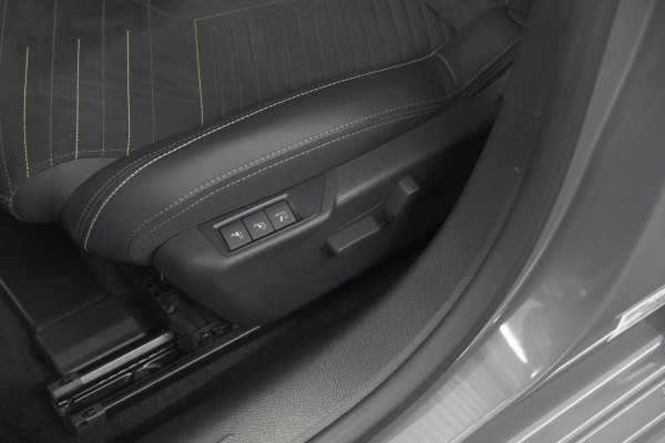 Peugeot 208 Hybrid 100 e-DCS6 GT | 360 Camera | Pack Alcantara | Dodehoekdetectie | Stoelmassage Peugeot 208 Hybrid 100 e-DCS6 GT | 360 Camera | Pack Alcantara | Dodehoekdetectie | Stoelmassage