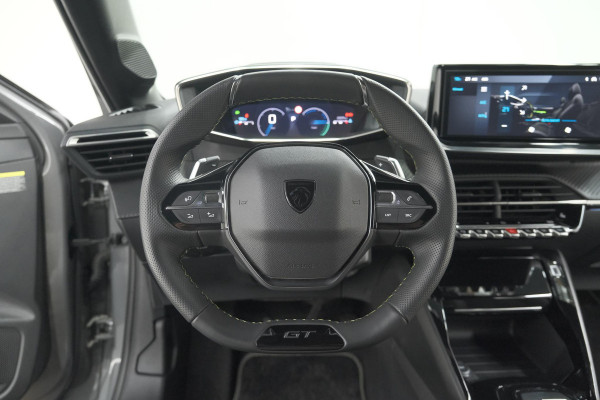 Peugeot 208 Hybrid 100 e-DCS6 GT | 360 Camera | Pack Alcantara | Dodehoekdetectie | Stoelmassage Peugeot 208 Hybrid 100 e-DCS6 GT | 360 Camera | Pack Alcantara | Dodehoekdetectie | Stoelmassage