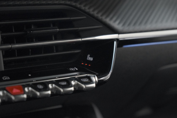 Peugeot 208 Hybrid 100 e-DCS6 GT | 360 Camera | Pack Alcantara | Dodehoekdetectie | Stoelmassage Peugeot 208 Hybrid 100 e-DCS6 GT | 360 Camera | Pack Alcantara | Dodehoekdetectie | Stoelmassage
