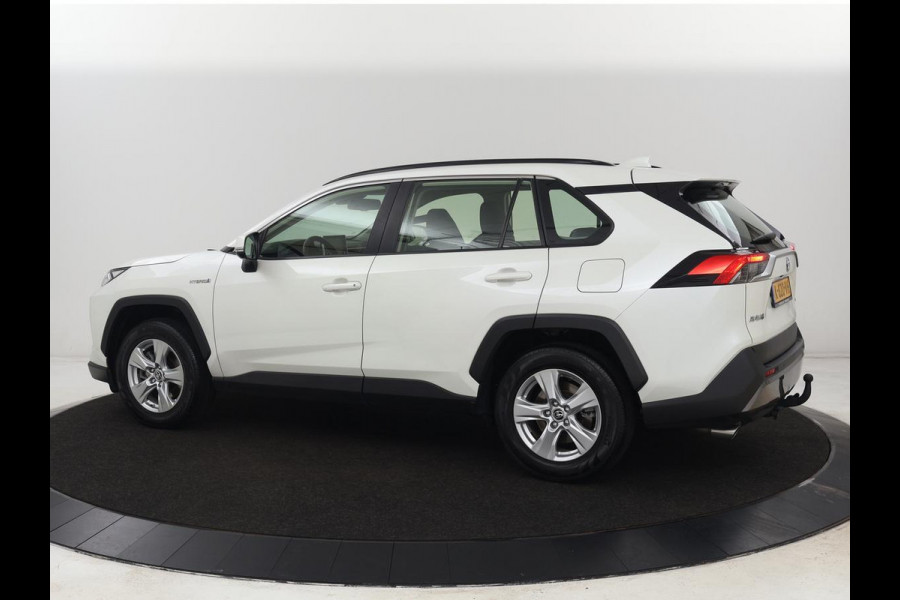 Toyota RAV4 2.5 Hybrid Business | Trekhaak | Adaptive cruise | Camera | Carplay | Digital Cockpit | Climate control | Parkeerhulp | Full LED Toyota RAV4 2.5 Hybrid Business | Trekhaak | Adaptive cruise | Camera | Carplay | Digital Cockpit | Climate control | Parkeerhulp | Full LED