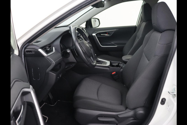 Toyota RAV4 2.5 Hybrid Business | Trekhaak | Adaptive cruise | Camera | Carplay | Digital Cockpit | Climate control | Parkeerhulp | Full LED Toyota RAV4 2.5 Hybrid Business | Trekhaak | Adaptive cruise | Camera | Carplay | Digital Cockpit | Climate control | Parkeerhulp | Full LED