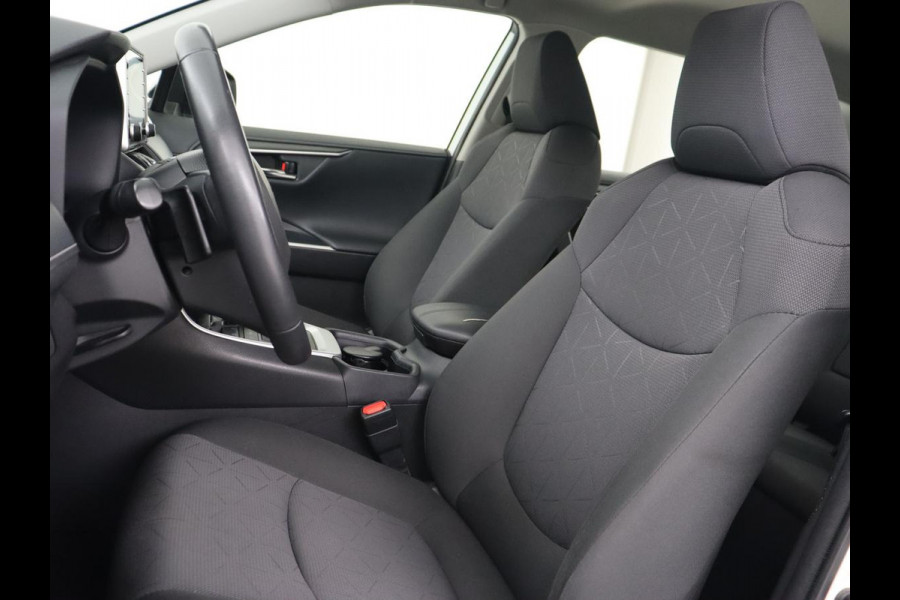 Toyota RAV4 2.5 Hybrid Business | Trekhaak | Adaptive cruise | Camera | Carplay | Digital Cockpit | Climate control | Parkeerhulp | Full LED Toyota RAV4 2.5 Hybrid Business | Trekhaak | Adaptive cruise | Camera | Carplay | Digital Cockpit | Climate control | Parkeerhulp | Full LED