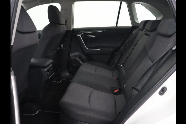 Toyota RAV4 2.5 Hybrid Business | Trekhaak | Adaptive cruise | Camera | Carplay | Digital Cockpit | Climate control | Parkeerhulp | Full LED Toyota RAV4 2.5 Hybrid Business | Trekhaak | Adaptive cruise | Camera | Carplay | Digital Cockpit | Climate control | Parkeerhulp | Full LED