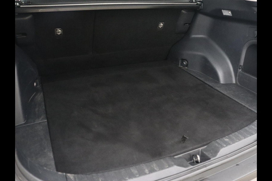 Toyota RAV4 2.5 Hybrid Business | Trekhaak | Adaptive cruise | Camera | Carplay | Digital Cockpit | Climate control | Parkeerhulp | Full LED Toyota RAV4 2.5 Hybrid Business | Trekhaak | Adaptive cruise | Camera | Carplay | Digital Cockpit | Climate control | Parkeerhulp | Full LED