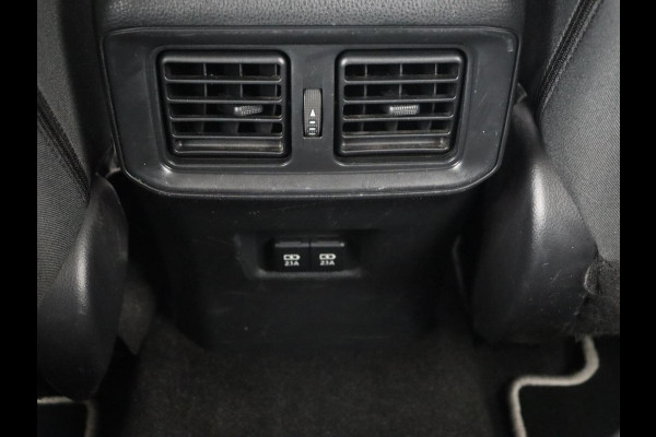 Toyota RAV4 2.5 Hybrid Business | Trekhaak | Adaptive cruise | Camera | Carplay | Digital Cockpit | Climate control | Parkeerhulp | Full LED Toyota RAV4 2.5 Hybrid Business | Trekhaak | Adaptive cruise | Camera | Carplay | Digital Cockpit | Climate control | Parkeerhulp | Full LED