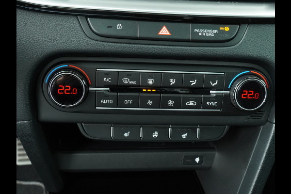 Kia Ceed Sportswagon 1.5 T-GDi GT-Line - Apple/Android Carplay - Navigatie - Stoel/Stuurverwarming - Lichtmetalen Velgen 17" - Fabrieksgarantie Tot 2031 Kia Ceed Sportswagon 1.5 T-GDi GT-Line - Apple/Android Carplay - Navigatie - Stoel/Stuurverwarming - Lichtmetalen Velgen 17" - Fabrieksgarantie Tot 2031