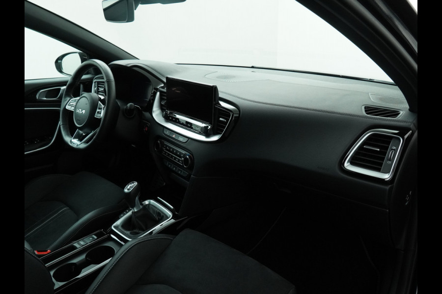 Kia Ceed Sportswagon 1.5 T-GDi GT-Line - Apple/Android Carplay - Navigatie - Stoel/Stuurverwarming - Lichtmetalen Velgen 17" - Fabrieksgarantie Tot 2031 Kia Ceed Sportswagon 1.5 T-GDi GT-Line - Apple/Android Carplay - Navigatie - Stoel/Stuurverwarming - Lichtmetalen Velgen 17" - Fabrieksgarantie Tot 2031