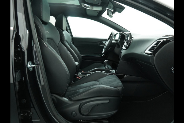 Kia Ceed Sportswagon 1.5 T-GDi GT-Line - Apple/Android Carplay - Navigatie - Stoel/Stuurverwarming - Lichtmetalen Velgen 17" - Fabrieksgarantie Tot 2031 Kia Ceed Sportswagon 1.5 T-GDi GT-Line - Apple/Android Carplay - Navigatie - Stoel/Stuurverwarming - Lichtmetalen Velgen 17" - Fabrieksgarantie Tot 2031