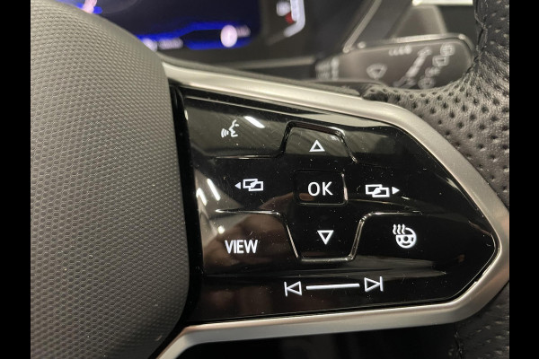 Volkswagen Tiguan 1.4 TSI eHybrid 245pk DSG R-Line Platinum Panoramadak Trekhaak Navigatie Apple Carplay/Android Auto Camera Parkeersensoren Adaptive Cruise Control Matrix Ledverlichting Stoel- en stuurverwarming Climate Control