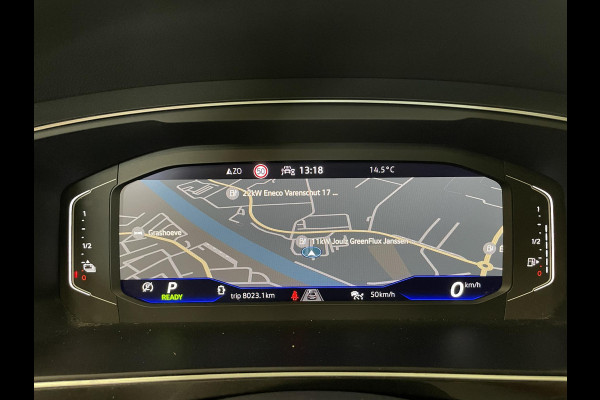 Volkswagen Tiguan 1.4 TSI eHybrid 245pk DSG R-Line Platinum Panoramadak Trekhaak Navigatie Apple Carplay/Android Auto Camera Parkeersensoren Adaptive Cruise Control Matrix Ledverlichting Stoel- en stuurverwarming Climate Control