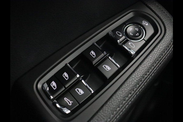 Porsche Macan 2.0 | GTS Pack | Panoramadak | Bose | Carplay | Camera | 18 voudige sportstoelen | Stoelverwarming | Trekhaak | Navigatie | Leder | Memory | DAB+ | 21'' Turbo velgen Porsche Macan 2.0 | GTS Pack | Panoramadak | Bose | Carplay | Camera | 18 voudige sportstoelen | Stoelverwarming | Trekhaak | Navigatie | Leder | Memory | DAB+ | 21'' Turbo velgen